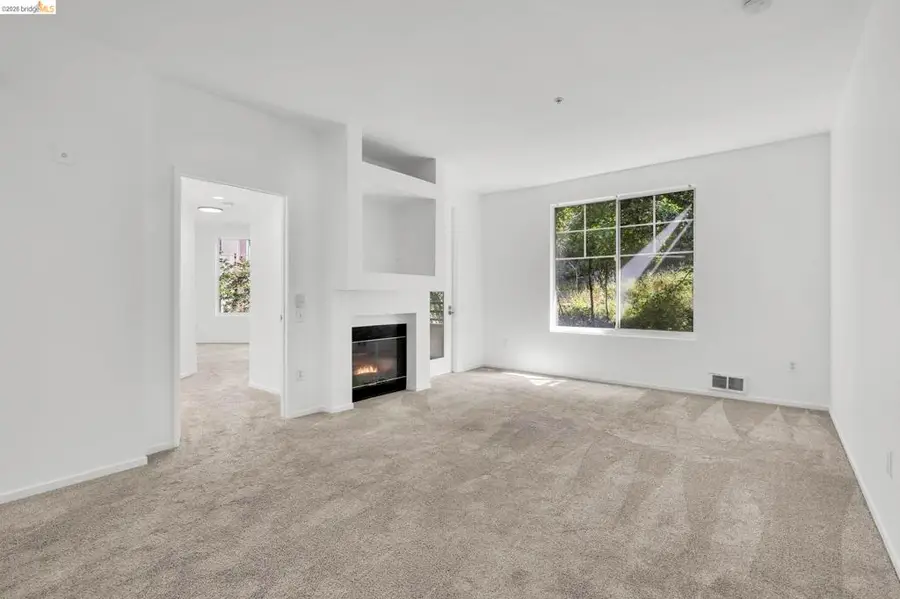 220 Caldecott #207, Oakland, CA 94618 - #2