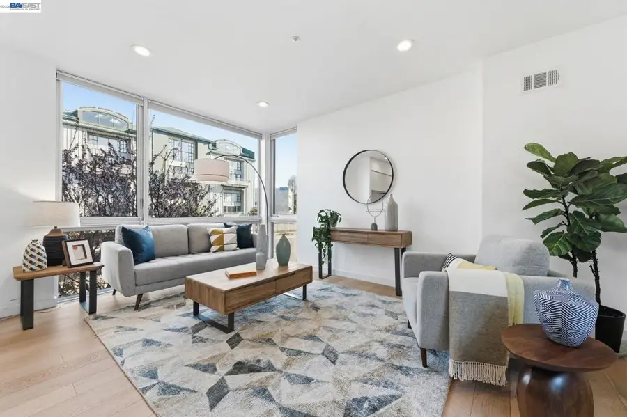 857 W Grand Ave, Oakland, CA 94607 - #2