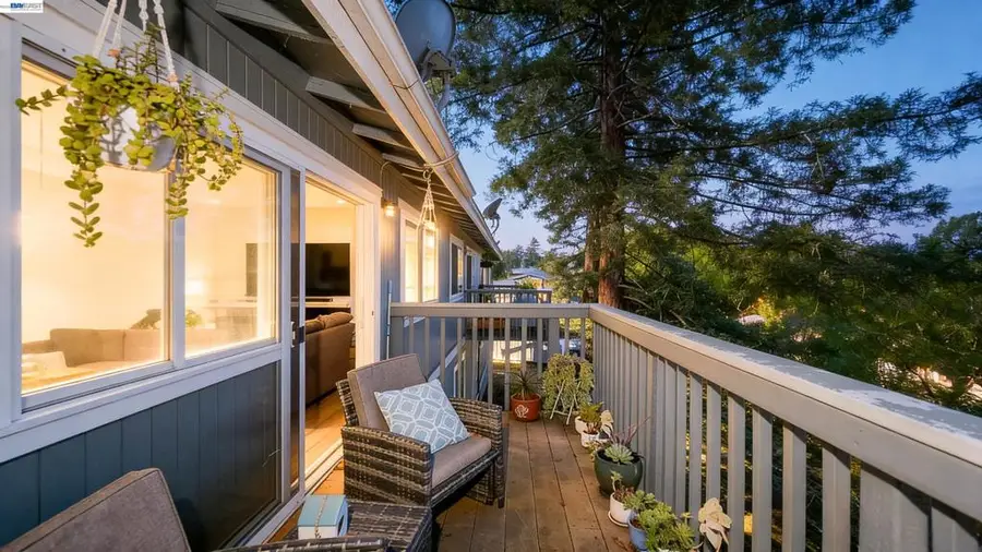2294 D St, Hayward, CA 94541 - #2