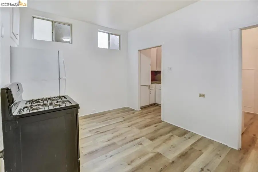 832 7th Ave, Oakland, CA 94606 - #3