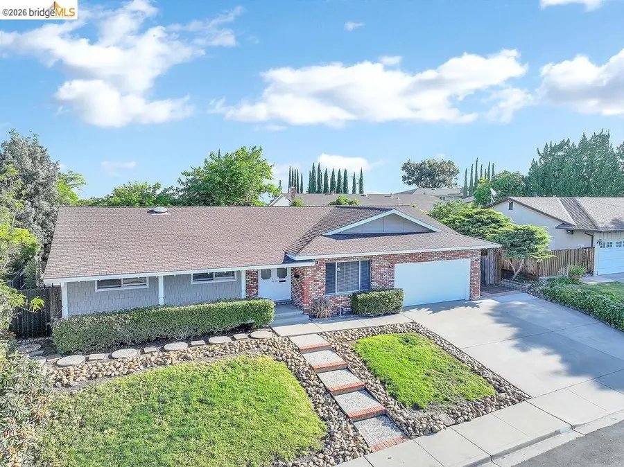 233 Marble Dr, Antioch, CA 94509 - #2