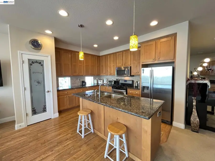 1291 Sussex Way, Hayward, CA 94544 - #2