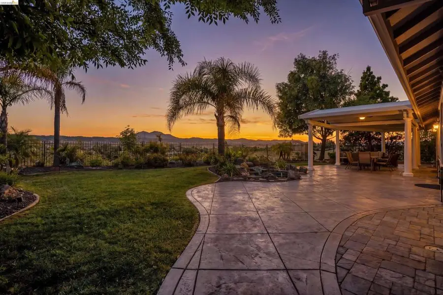 179 E Country Club Dr, Brentwood, CA 94513 - #2