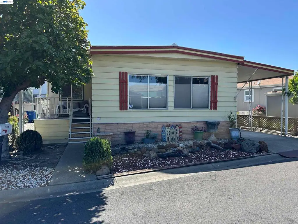1150 W Winton Ave, Hayward, CA 94545 - #1