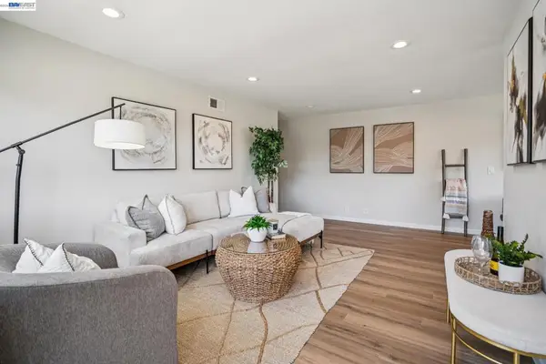 2297 Medallion Dr #4, Union City, CA 94587