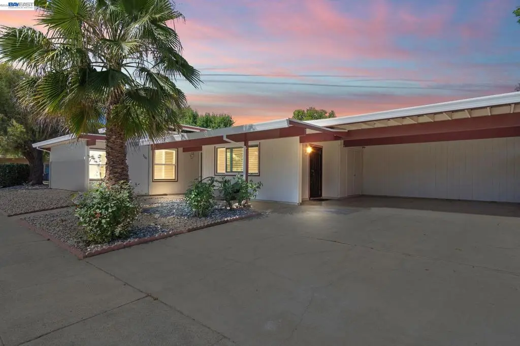 3107 Corona Dr, Davis, CA 95616 - #1