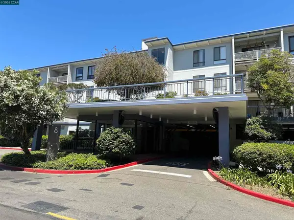 8 Commodore Drive #C460, Emeryville, CA 94608