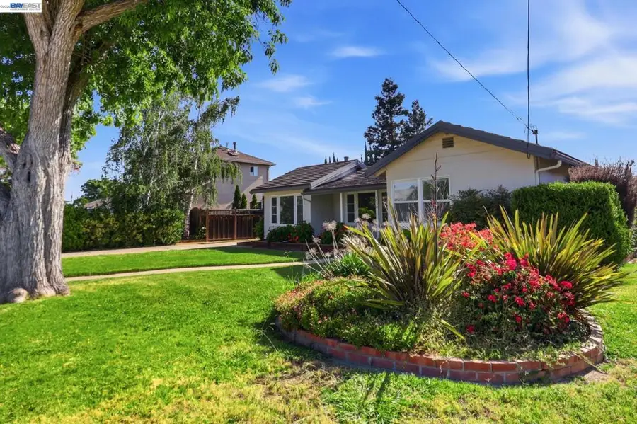 1130 Normandy Dr, Campbell, CA 95008 - #3