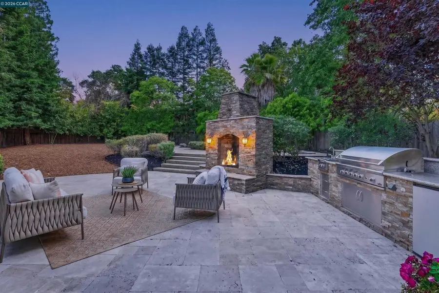 1283 Rudgear Rd, Walnut Creek, CA 94596 - #2