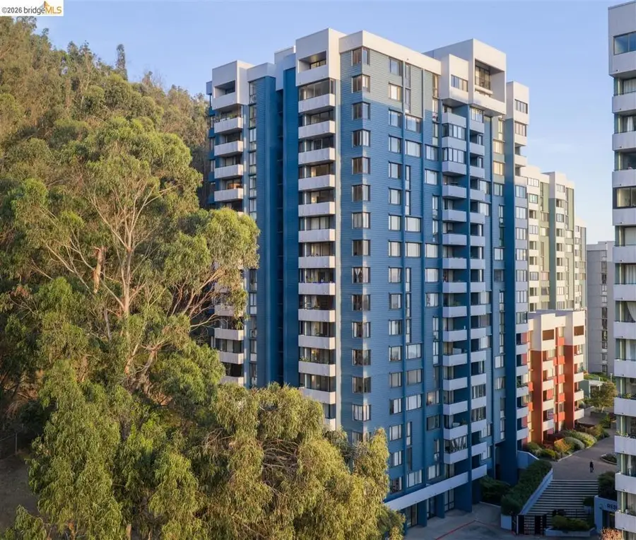 555 Pierce St #422, Albany, CA 94706 - #2