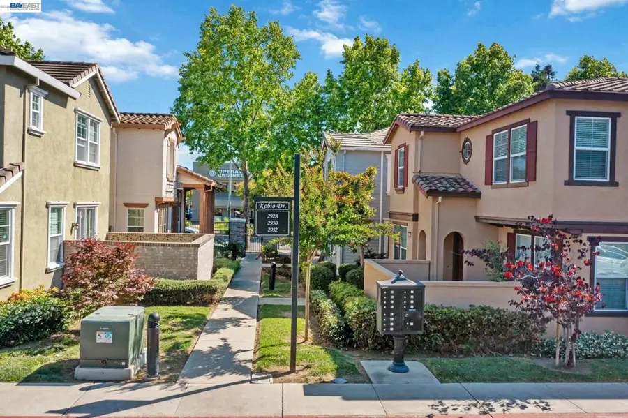2930 Kobio Dr, Concord, CA 94519 - #3