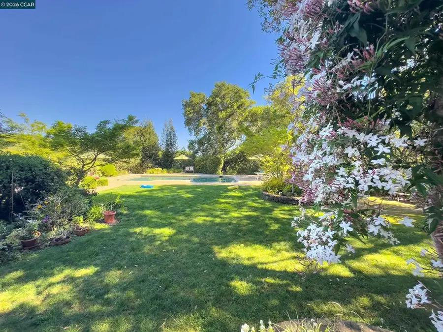 84 Quail Ln, Martinez, CA 94553 - #3