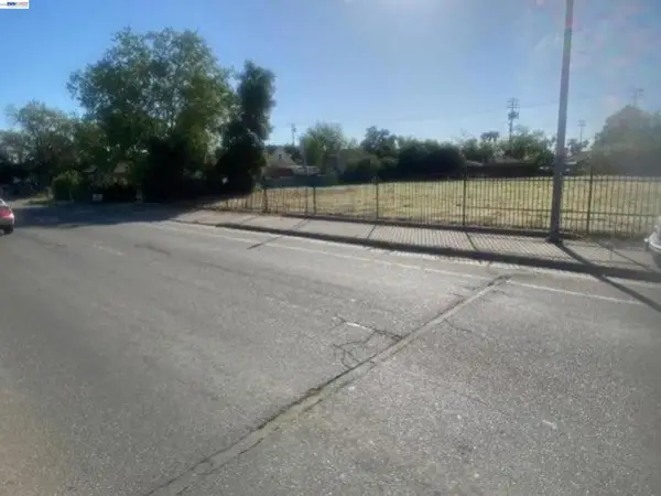 3617 Marysville Blvd, Sacramento, CA 95838