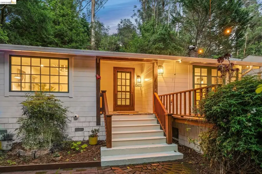 6400 Pinehaven Rd, Oakland, CA 94611 - #2