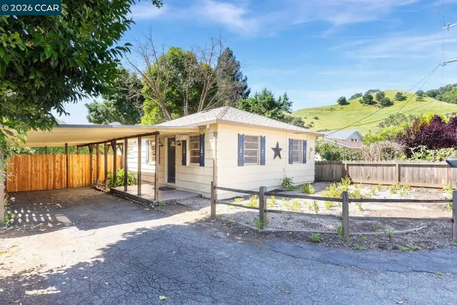 3265 Hillview Ln, Lafayette, CA 94549 - #2