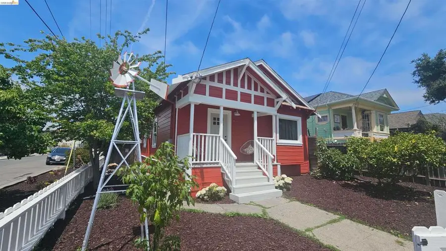1068 66th St, Oakland, CA 94608 - #2