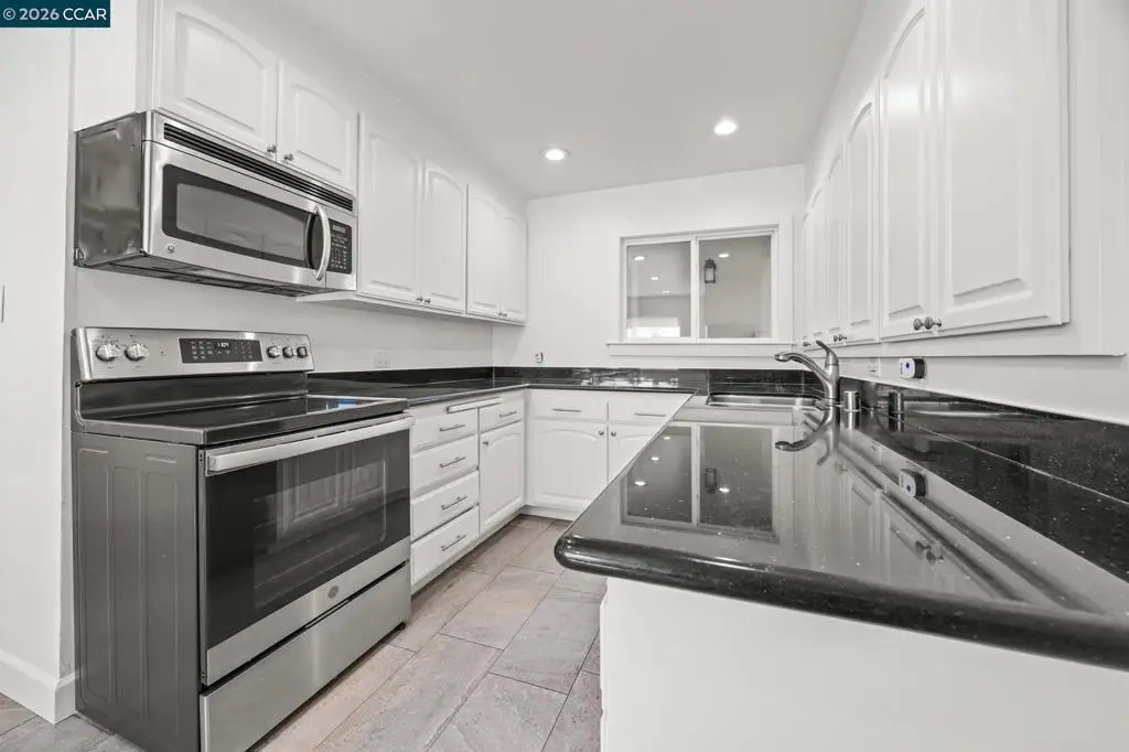 3585 Esperanza Drive, Concord, CA 94519 - #1