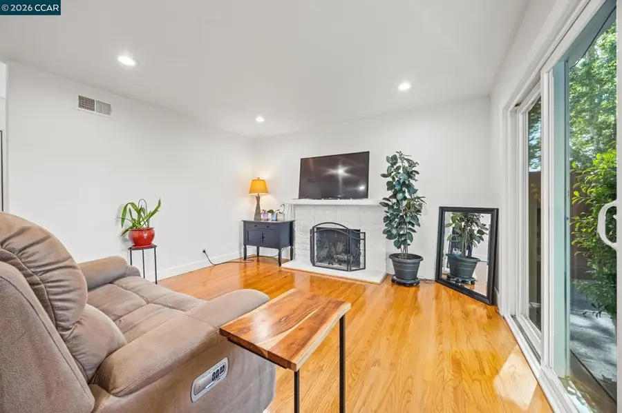 3585 Esperanza Drive, Concord, CA 94519 - #2