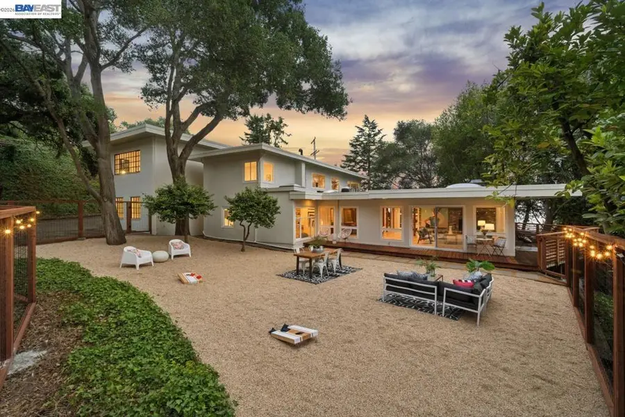 1055 Sterling Avenue, Berkeley, CA 94708 - #2