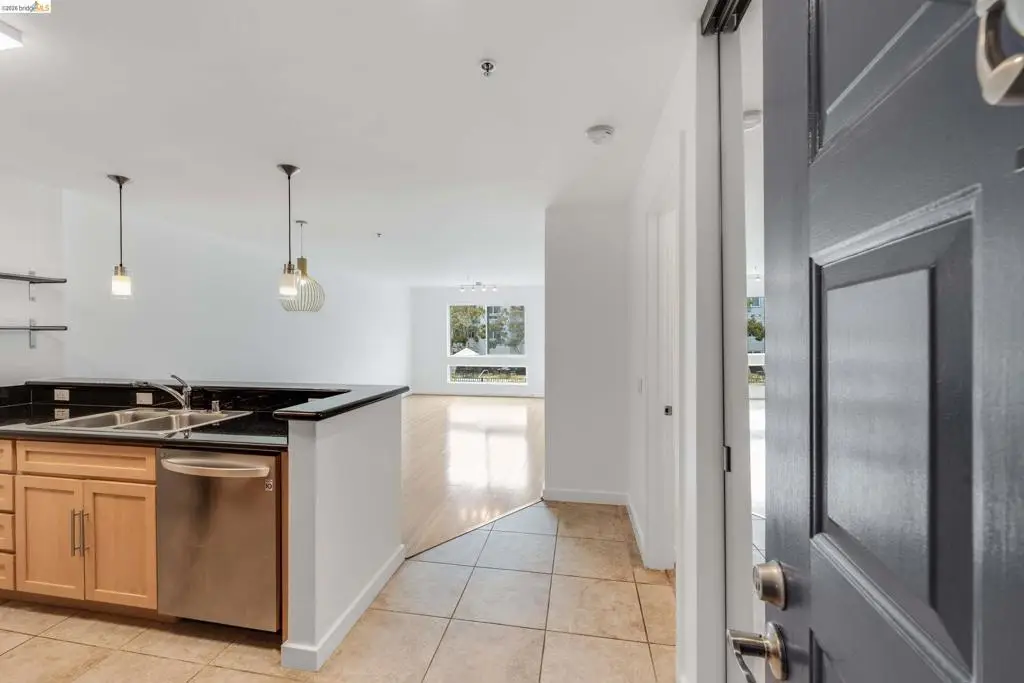 6400 Christie Ave #4225, Emeryville, CA 94608 - #1