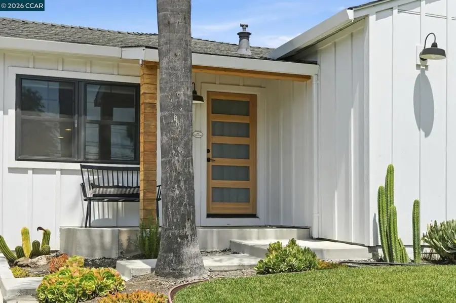 2363 Hemlock Ave, Concord, CA 94520 - #2