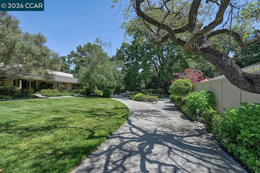 2216 Tice Creek Dr #2, Walnut Creek, CA 94595 - #2