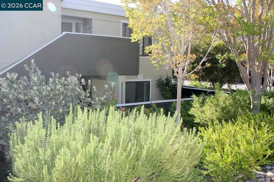 2057 Golden Rain Rd #8, Walnut Creek, CA 94595 - #2