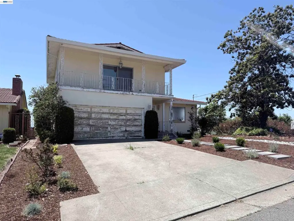 9155 Crest Ave, Oakland, CA 94605 - #1