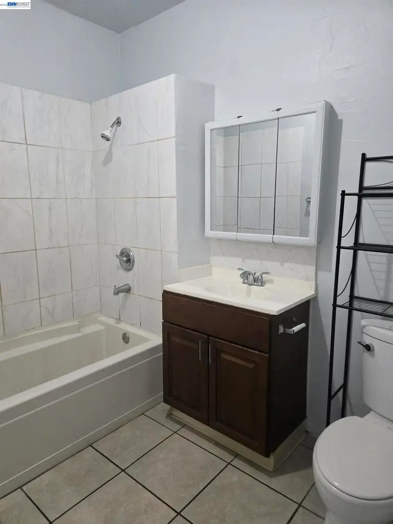 727 N Sutter St, Stockton, CA 95202 - #3