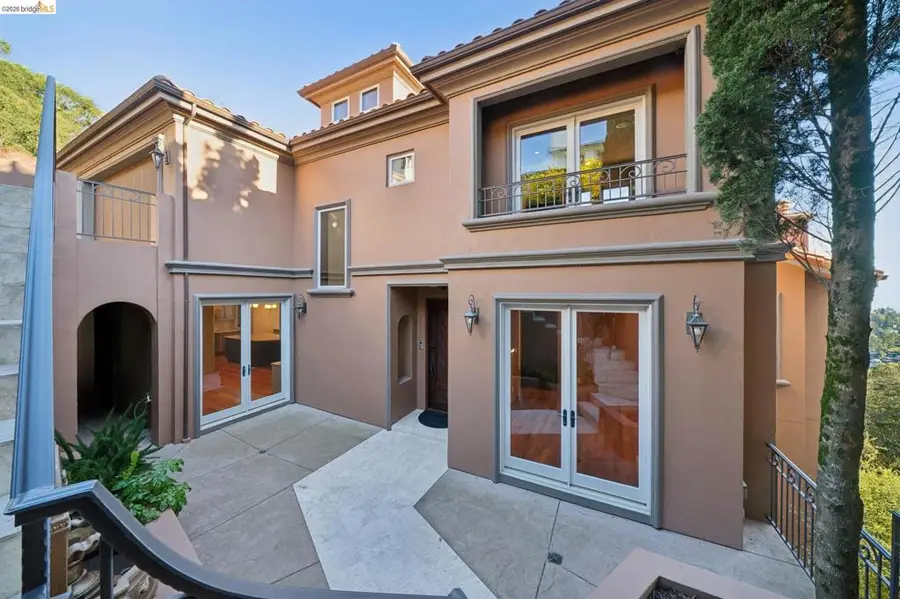 6611 Elverton Dr, Oakland, CA 94611 - #3