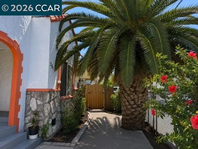 251 E 17th Street, Pittsburg, CA 94565 - #3