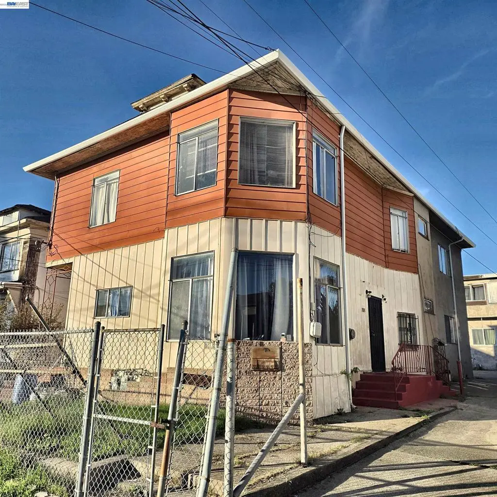 708 30th St, Oakland, CA 94609 - #1