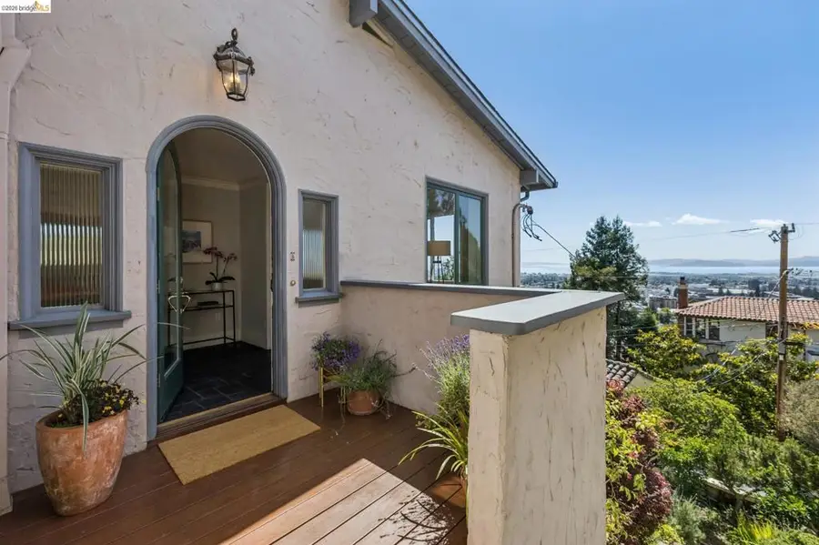 8 Mosswood Rd, Berkeley, CA 94704 - #3