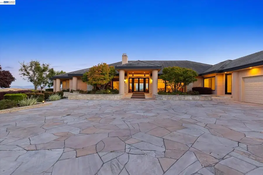 3301 Deer Hollow Dr, Danville, CA 94506 - #2