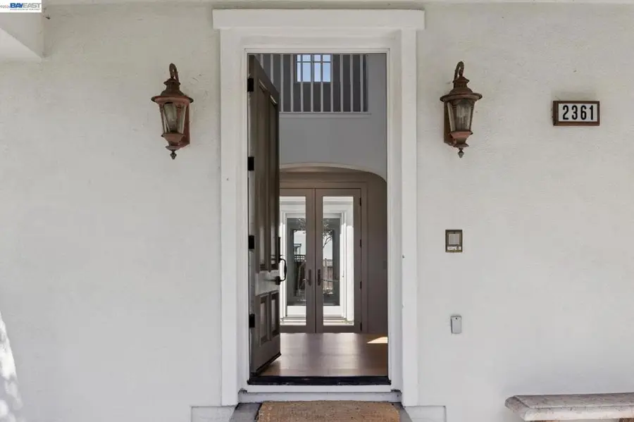 2361 Coral Sea St, Alameda, CA 94501 - #2