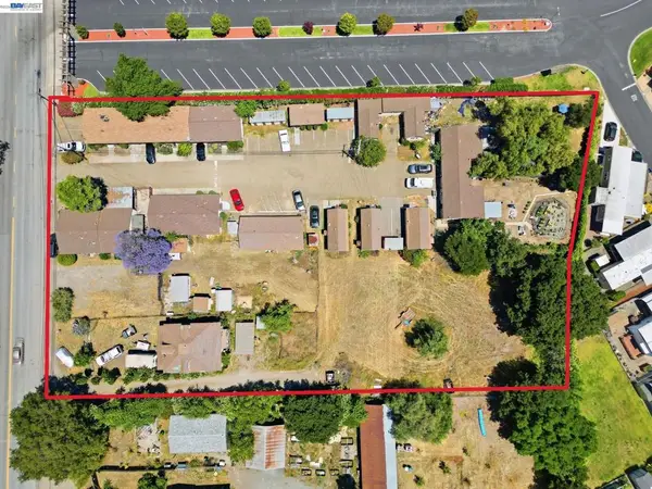 585 Old Canyon Rd, Fremont, CA 94536
