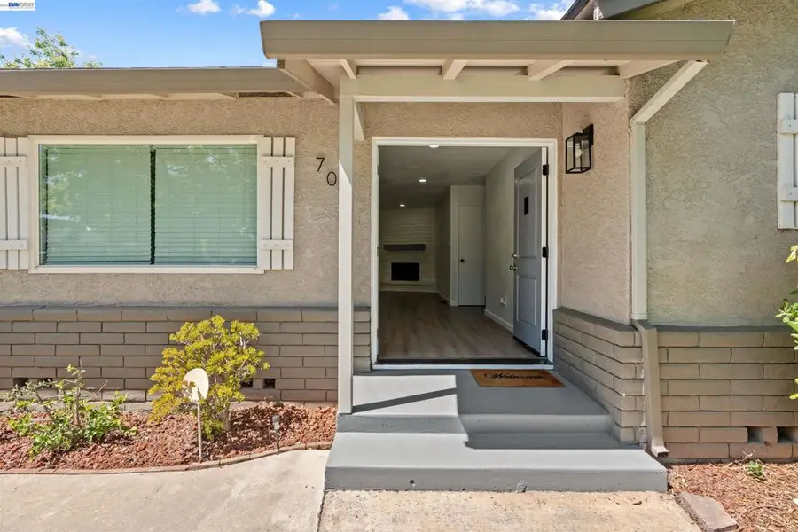 705 W Rumble Rd, Modesto, CA 95350 - #2