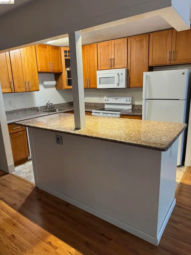 555 Pierce St #536, Albany, CA 94706 - #3