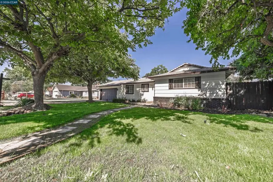 3085 Stanton Cir, Carmichael, CA 95608 - #2