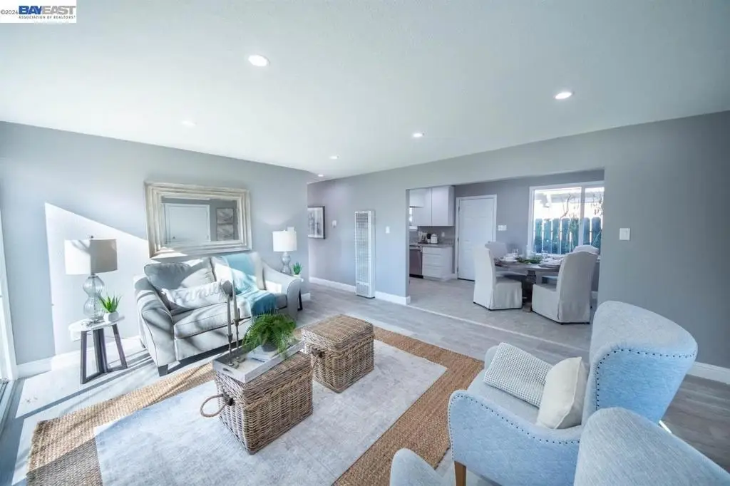 387 Elizabeth Ct, Livermore, CA 94551 - #1