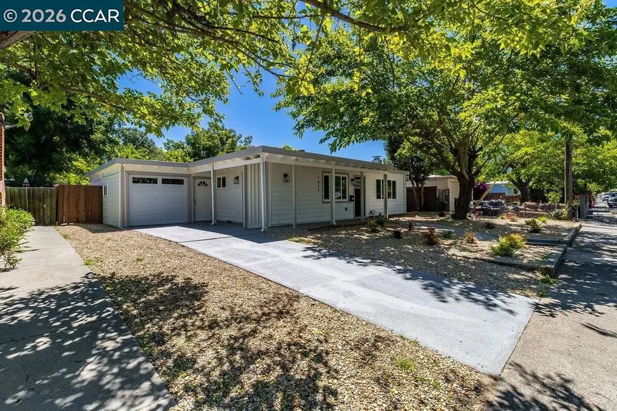 1650 Moraga Dr, Santa Rosa, CA 95404 - #2