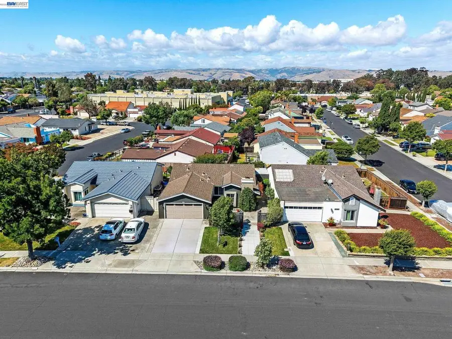 39052 Levi St, Newark, CA 94560 - #2