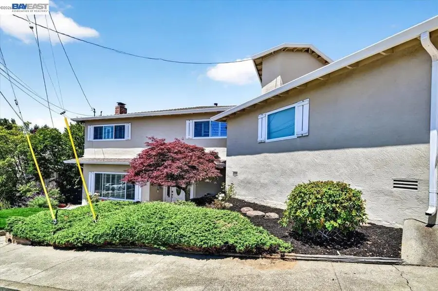 4592 Edwards Ln, Castro Valley, CA 94546 - #3