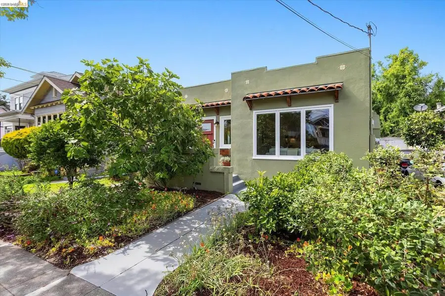530 63rd St, Oakland, CA 94609 - #3