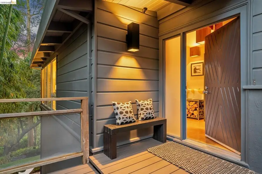 1963 Arrowhead Dr, Oakland, CA 94611 - #3