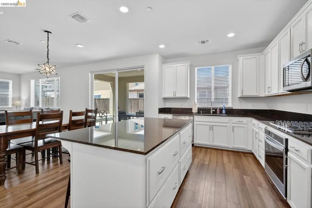 669 Longmont Dr, Oakley, CA 94561 - #1