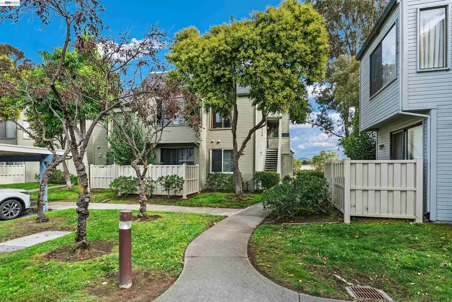 2742 East Ct, Richmond, CA 94806 - #3