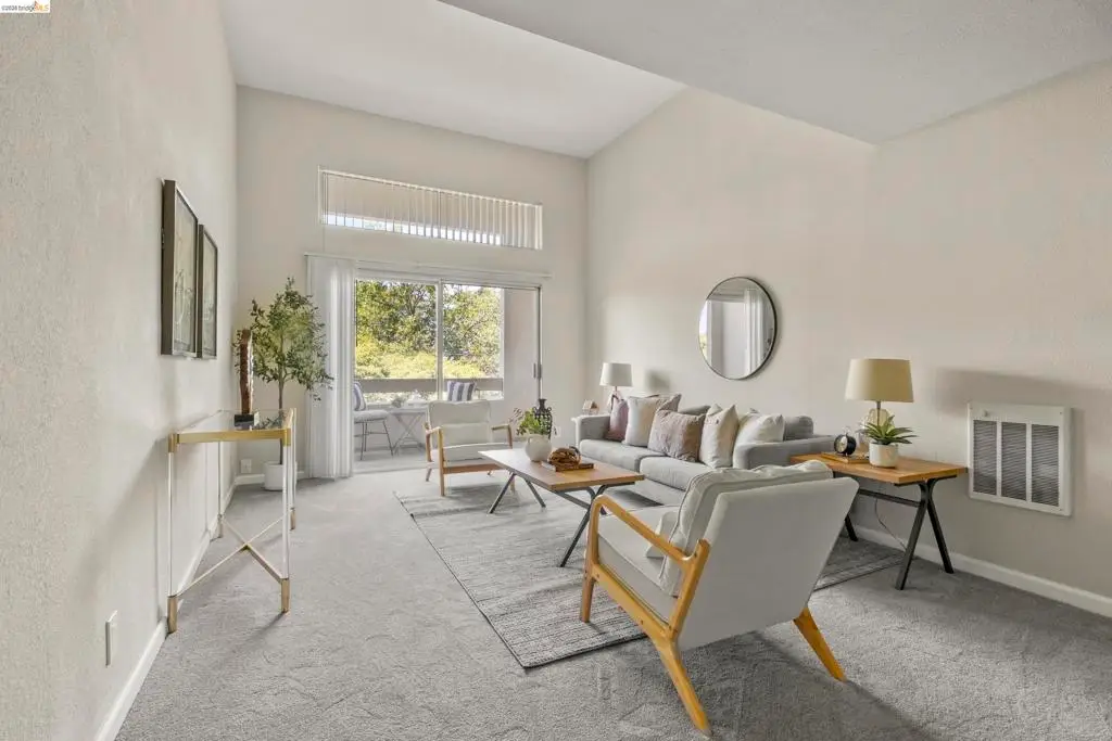 466 Crescent St #307, Oakland, CA 94610 - #1