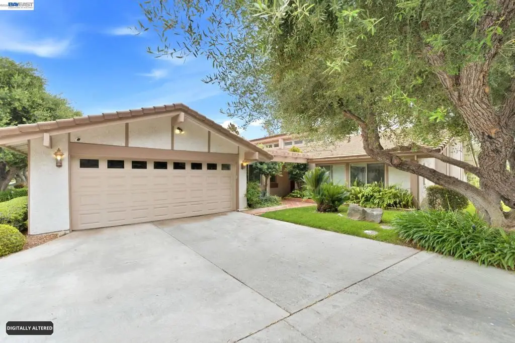 742 Via Zapata, Riverside, CA 92507 - #1