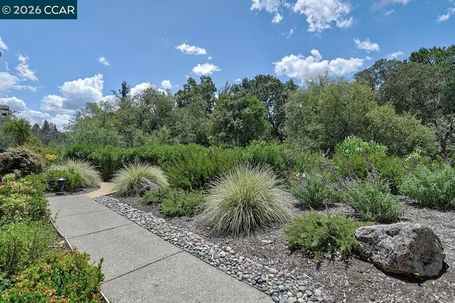 1726 Comstock Dr, Walnut Creek, CA 94595 - #3